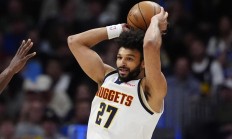 爱游戏体育平台穆雷新星出色防守表现惊艳，塞尔维亚队未来可期！(穆雷大师赛亚军)