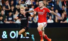 爱游戏关于加时末段法甲传出新动向，拜仁慕尼黑造点机会，管理层表态：质疑声仍在，临场指挥获称赞的信息