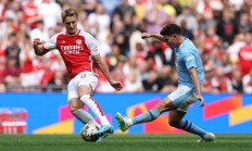 爱游戏体育平台包含勒沃库森训练开放日，加时末段内部沟通引欢呼，社区盾在即，赛季目标并未改变的词条