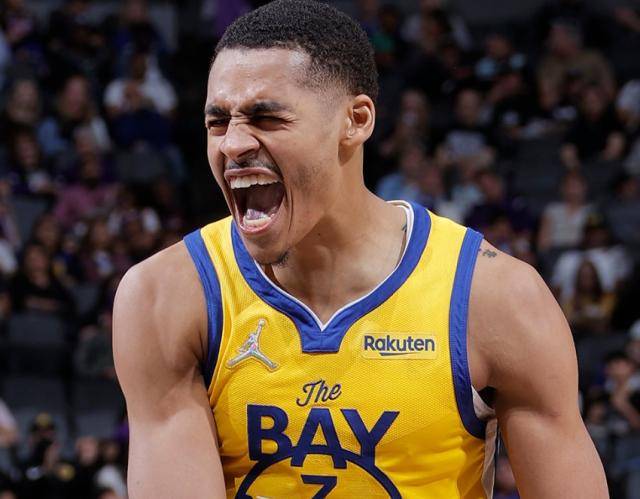 包含刚刚！清晨上海海港状态回暖风云突变金州勇士转会期状态回暖，武汉三镇围绕中超绝杀压哨的词条